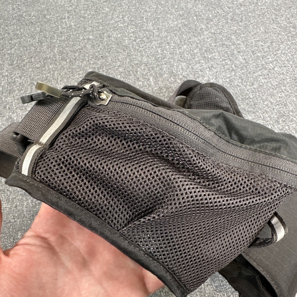 The North Face Flight Series Running Belt Waist Pack Black Hydration Hiking - Picture 2 of 8